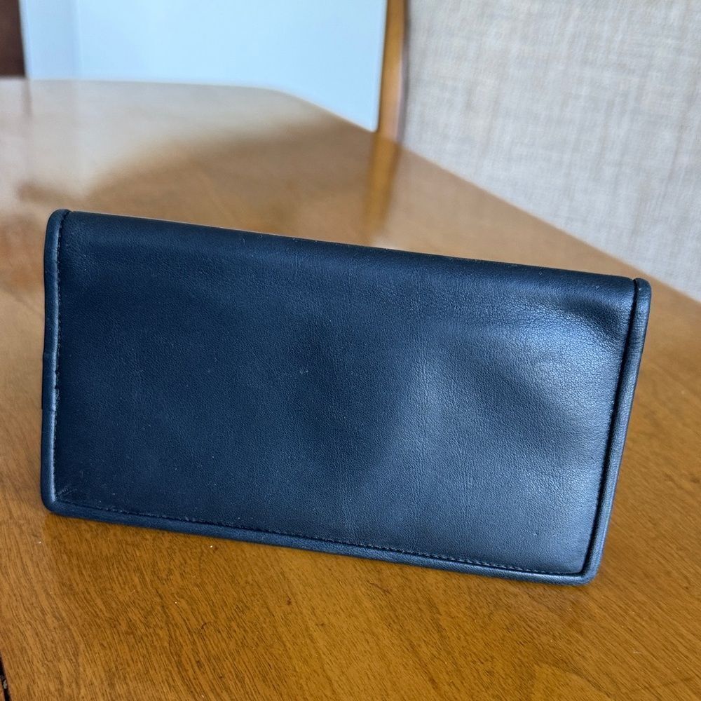 Fossil checkbook & wallet - Picture 2 of 6